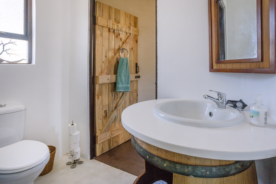 1 Bedroom Property for Sale in Sandbaai Western Cape